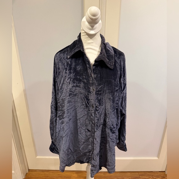 We The Free Tops - We The Free Velvet Shirt in Deep Blue